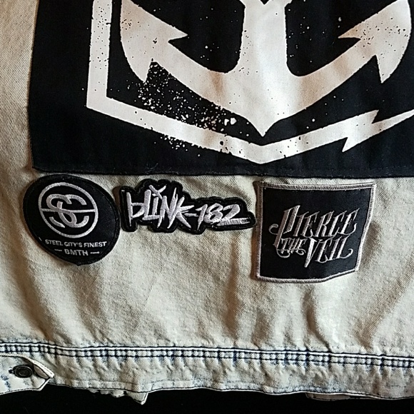 ⚠️ISO ⚓Sleeping with Sirens⚓ Denim Vest⚠️ - Picture 3 of 7